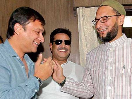 హైదరాబాద్ ఎంపీ అభ్యర్థులుగా ఓవైసీ బ్రదర్స్ ఒక్కరు కాదు .. ఇద్దరు కాదు .. ముగ్గురు.. ! క్యాబాత్ హై