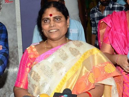 రాజ‌శేఖ‌ర్ రెడ్డి పాల‌న‌ను గుర్తు తెచ్చుకోండి..! జ‌గ‌న్ కు ఒక్క అవ‌కాశం ఇవ్వండ‌న్న‌విజ‌య‌మ్మ‌!