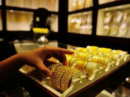 హైదరాబాద్‌లో ఘరానా మోసం.. నగల తయారీలో బెంగాలీల చేతివాటం