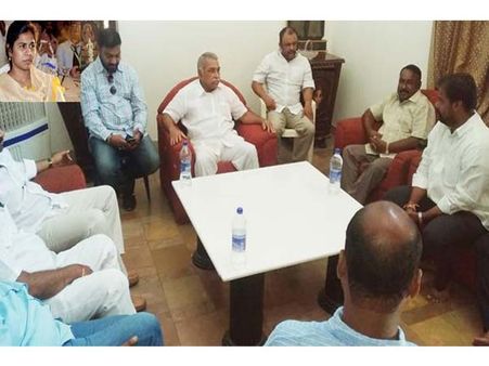 ఆళ్ల‌గ‌డ్డ‌లో అఖిల‌కు షాక్ : ఏక‌మైన గంగుల కుటుంబం : వైసిపికి మ‌ద్ద‌తంటూ ప్ర‌క‌ట‌న‌..!