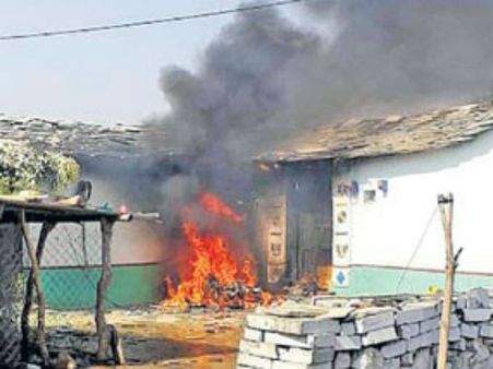 దారుణం ..పంటను మేక మేస్తే యువకుడి ప్రాణం తీశారు