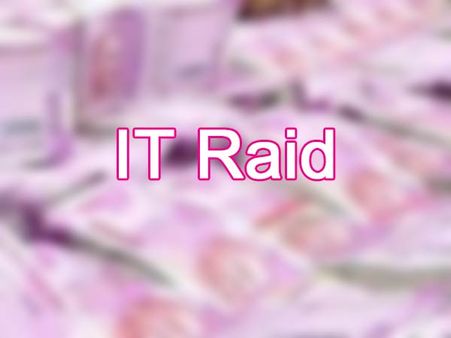 తమిళనాడులో ఐటీ సోదాలు బయటపడ్డ కోట్ల కట్టలు