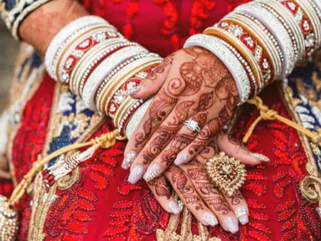 ముందుంది పెళ్లిళ్ల సీజన్..! ఇలాంటి యెదవలు కూడా ఉంటారు..! పెళ్లి మాటున నగలుకు ఎసరు..!!