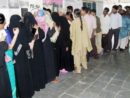 ఉమ్మడి మెదక్ జిల్లాలో పోలింగ్ శాతంపై ఆందోళన..వలస పోయిన వారు ఓట్లు వేసేందుకు వస్తారా ?