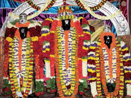 కల్యాణం .. కమణీయం : వైభవంగా ఒంటిమిట్ట రాములోరి కల్యాణం, పట్టువస్త్రాలు సమర్పించిన చంద్రబాబు