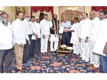 ఇంటర్ ఉచ్చు : ప్రభుత్వంపై నజర్.. టార్గెట్ జగదీశ్ రెడ్డి.. బర్తరఫ్ కోసం విపక్షాల పట్టు
