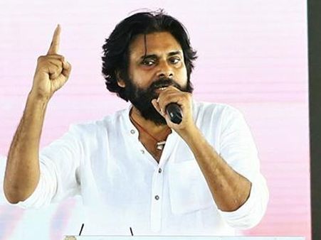 భూమనపై పవన్ కళ్యాణ్ షాకింగ్ కామెంట్స్ .. తోక జాడిస్తే నార తీసి కూర్చోబెడతా