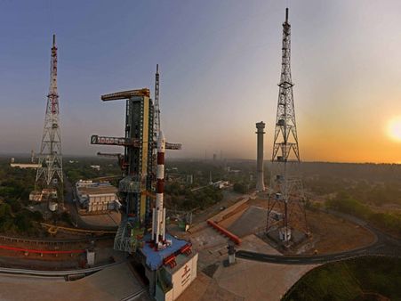 PSLV - C45 ప్రయోగానికి సర్వం సిద్ధం.. కాసేపట్లో నింగిలోకి..!