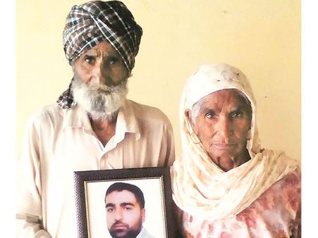 సౌదీలో జరా భద్రం ! ఇద్దరు భారతీయుల తలలు నరికివేత .. కన్నుకు కన్ను .. పన్నుకు పన్ను అక్కడ అంతే..