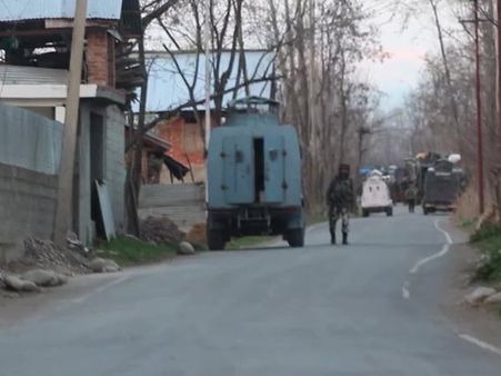 నలుగురు ఉగ్రవాదులు హతం