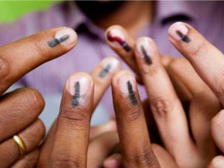 ఇంట్రెస్టింగ్: ఎన్నికల వేళ వీరి ఓటు బ్యాంకు పార్టీలకు అక్కర్లేదా..?