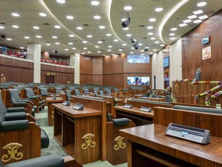 ఏపీ అసెంబ్లీ .. అంతా శ్రీనివాసం .. మ్యాటర్ ఏంటంటే