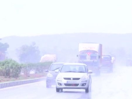 రెండు రోజుల పాటు అతి బారీ వర్షాలు..! ఏపిలో మొదలైన 