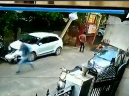 కాల్పులతో వణికిన రాజధాని.. నడిరోడ్డులో ఒక వ్యక్తిని కాల్చి పారిపోయిన దుండగులు ( వీడియో)