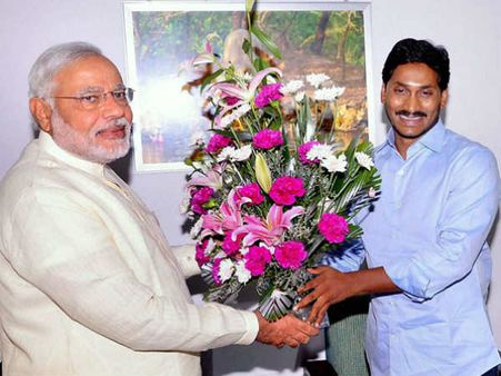 కేంద్రం పూర్తిగా స‌హ‌క‌రిస్తుంది: జ‌గ‌న్‌కు ప్ర‌ధాని మోదీ హామీ: ఏపీని ఉన్న‌త స్ధానాల‌కు తీసుకెళ్దాం.