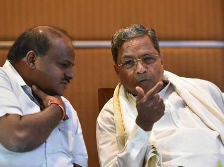 క‌త్తి క‌ట్టిన క‌న్న‌డ సర్కార్‌: జ‌ర్న‌లిస్టుల అరెస్ట్: అన్నీ బ్లాక్ మెయిల్ కేసులే!