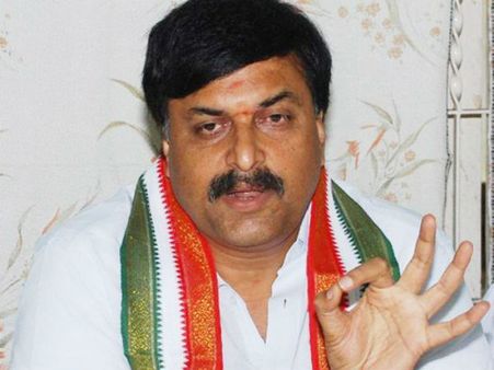 ఏంది సుధాకరన్నా.. అప్పుడు పొగిడి, ఇప్పుడు తిట్టి.. అందుకేనా కాంగ్రెస్‌కు గుడ్‌బై..!