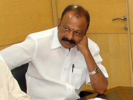 ఏపీ కాంగ్రెస్ కు మరో షాక్ .. రాష్ట్ర అధ్యక్ష పదవికి రఘువీరా గుడ్ బై