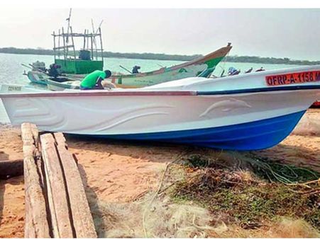 ఉగ్ర కదలికలు: నెల్లూరు తీరంలో శ్రీలంక బోటు .... షార్,కృష్ణపట్నం పోర్టులకు హై అలర్ట్
