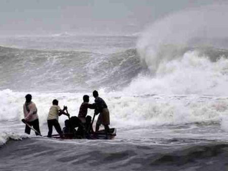 బ‌ల‌హీన‌పడ్డ ఫోనిః బెంగాల్ వైపు ప్ర‌యాణంః క్ర‌మంగా అల్ప‌పీడ‌నంగా!