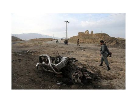 తాలిబన్ల స్థావరాలపై వైమానిక దాడులు : 24 మంది మ‌ృతి