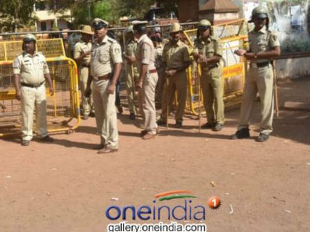 హోంగార్డుల కళ్లల్లో ఆనందం నింపిన ప్రభుత్వం..! 1న కానిస్టేబుళ్లతో పాటే జీతాలు..!!