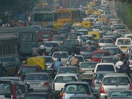 సిటీ నడిబొడ్డున నెలరోజులు ట్రాఫిక్ ఆంక్షలు..! తప్పదు.. భరించాలి మరి..!!