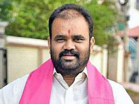 ప్రశ్నిస్తే ప్రజలను బెదిరిస్తున్న ఎమ్మెల్యే.. టీఆర్ఎస్ నయా లీడర్ గిరి