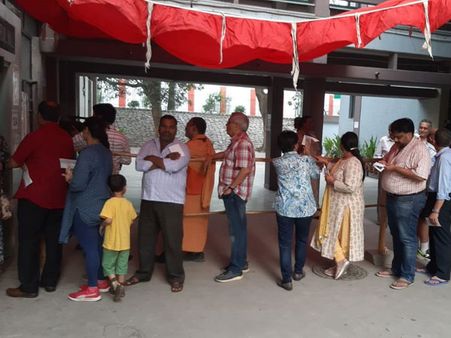 ప్రశాంతంగా కొనసాగుతున్న పోలింగ్