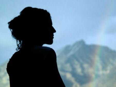 అంగట్లో అమ్మకానికి మహిళ.....వాడు అందుకోసమే కొన్నాడు, ఆమె పరిస్థితి ఇలా..!