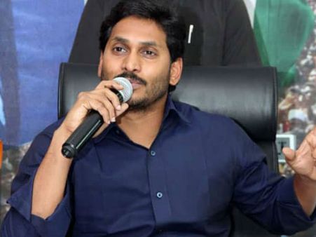 ఏంటి ఈ న్యూసెన్స్..! నవ్వులపాలు చేయకండి..! ఆపండి..! వైసీపి ఎమ్మెల్యేలకు జగన్ వార్నింగ్..!!