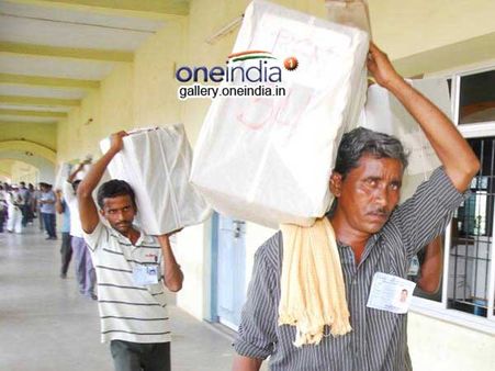 స్థానిక సంస్థల పోరు ...బ్యాలెట్ పోరుపై సర్వత్రా ఉత్కంఠ