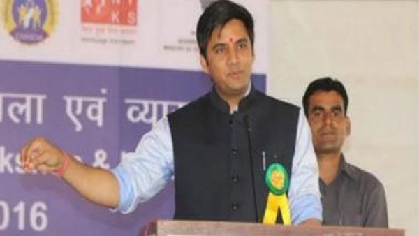 చిట్‌ఫండ్ స్కాంలో మాజీ సీఎం కొడుకు..