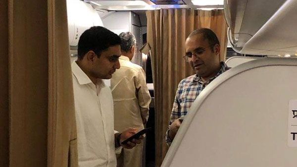 చంద్ర‌బాబు, నారా లోకేష్‌! స్పెష‌ల్ ఫ్ల‌యిట్‌ను వీడి..సాధార‌ణ విమానంలో ప్ర‌యాణం!