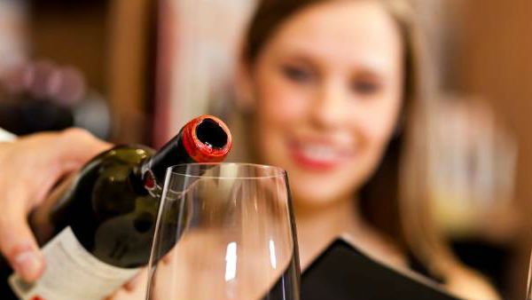 కలికాలం : భర్త బీర్ తాగనివ్వలేదని..