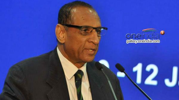 తెలుగు రాష్ట్ర్రాలకు కొత్త గవర్నర్లు ...? అమిత్ షాతో సుదీర్ఘ సమావేశం..అయిన నర్సింహన్...