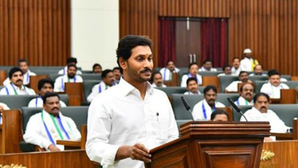 జ‌గ‌న్ సాక్షిగా అంటూ ఎమ్మెల్యే ప్ర‌మాణం: కోటంరెడ్డి రెండు సార్లు: బాల‌య్య‌తో వైసీపీ ఎమ్మెల్యేలు..!