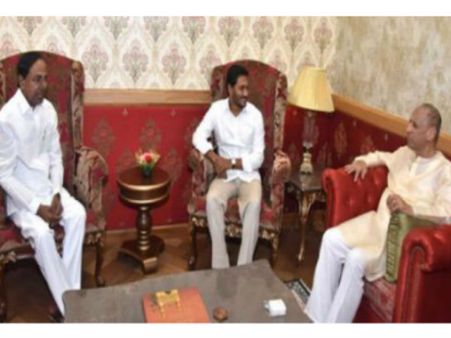 ఈద్ ముబారక్ : గవర్నర్ ఇప్తార్ విందుకు కేసీఆర్, జగన్