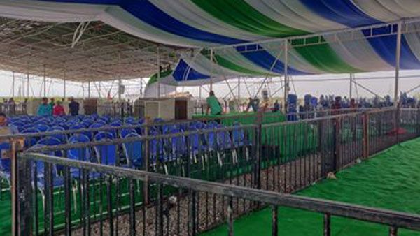 మంత్రుల ప్ర‌మాణ స్వీకారోత్స‌వానికి స‌ర్వం సిద్ధం: స‌చివాల‌యంలో పండ‌గ వాతావ‌ర‌ణం