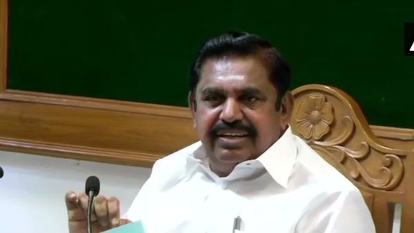 చెన్నై నగరానికి రైళ్లలో నీటీ సరఫరా...! నీటీని అందిస్తున్న కేరళకు ధన్యవాదాలు.. పళని స్వామి