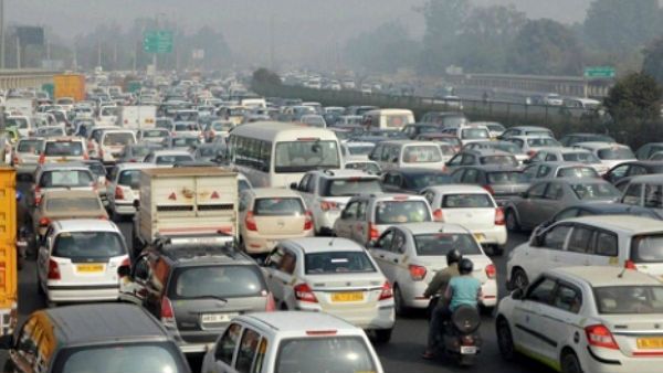 ఇప్పటిదాకా 10 లక్షలు, ఇప్పుడేమో లక్ష.. 9999 క్రేజ్ తగ్గిందా.. లేదంటే గోల్‌మాలా?