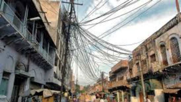 ట్రాన్స్‌జెండర్ల మోసం.. ఇంట్లో శాపం ఉందంటూ బంగారం దోపిడి...!