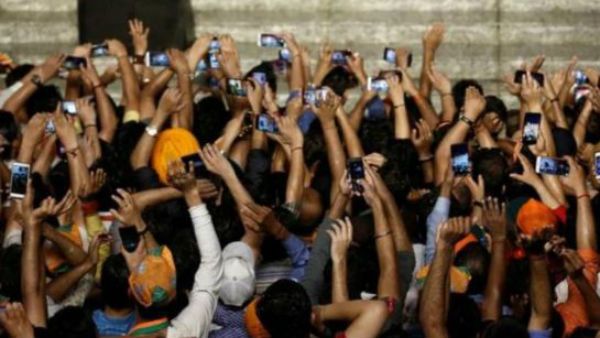 మందు, సిగరెట్ జాబితాలో చేరిన మొబైల్... దేశంలో మొదటి డీ ఎడిక్షన్ సెంటర్ ప్రారంభం..