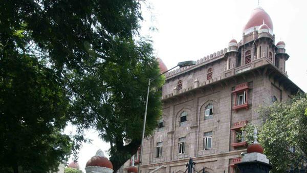 తెలంగాణ సర్కార్‌కు హైకోర్టు మరో షాక్.. ముగ్గురు అధికారులకు జైలు..!