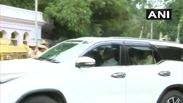 ఆగ‌లేక‌పోతున్న య‌డ్డియూర‌ప్ప‌: ప్ర‌మాణ స్వీకారానికి ముహూర్తం ఖ‌రారు!