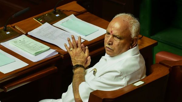 యడ్డీకి...సీఎం లైన్ క్లియర్ కాలేదా... ఢిల్లీ పిలుపు కోసం ఎదురు చూస్తున్న యడ్యూరప్ప...