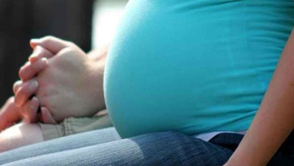 బావ అని నమ్మితే.. సులభ్ కాంప్లెక్స్‌లో అబార్షన్..!