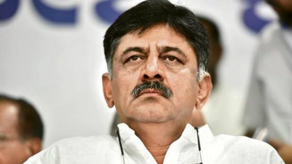 అందరి ఆటలు నాకు తెలుసు, కళ్లు మూసుకుని రాజకీయాలు చేస్తారా ? చూద్దాం: త్రిబుల్ షూటర్ !