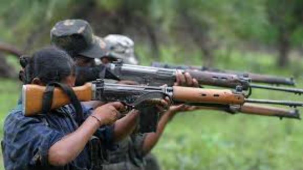 పోలీసులకు, మావోయిస్టులకు కాల్పులు, ఏడుగురు మావోల మృతి