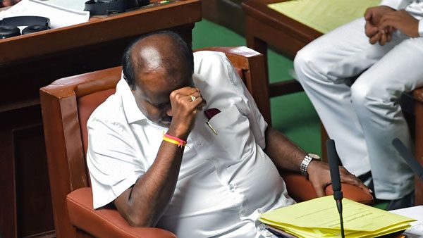 కర్నాటకలో ప్రభుత్వం కూలిపోవడానికి కారణం ఎవరు? మీ కామెంట్ ఏంటి?